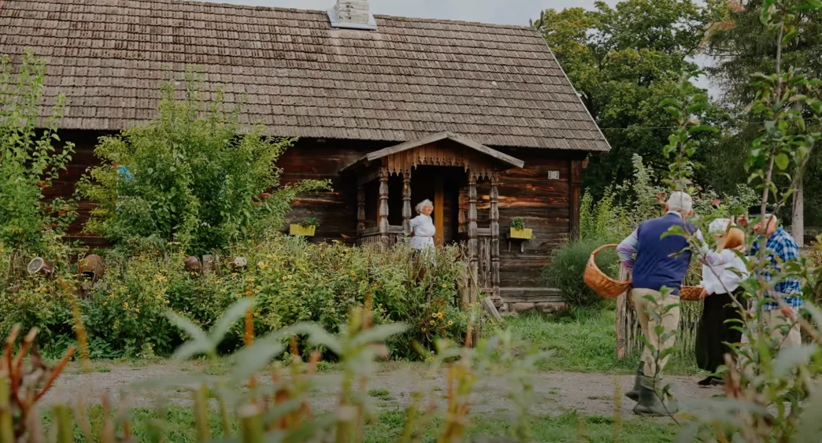 Życie w rytmie Puszczy Białej. Zobacz spot z udziałem ZPiT Oberek [wideo]