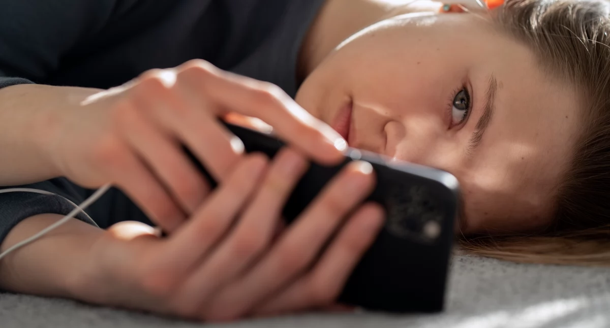 Przyjazny Telefon dla dzieci i młodzieży. Wsparcie na wyciągnięcie ręki