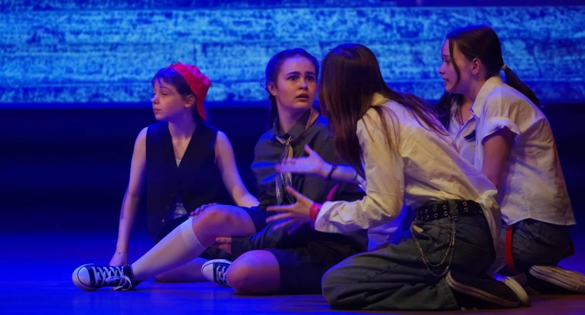 Na scenie Hutnika: Premiera spektaklu „Dziób w dziób”