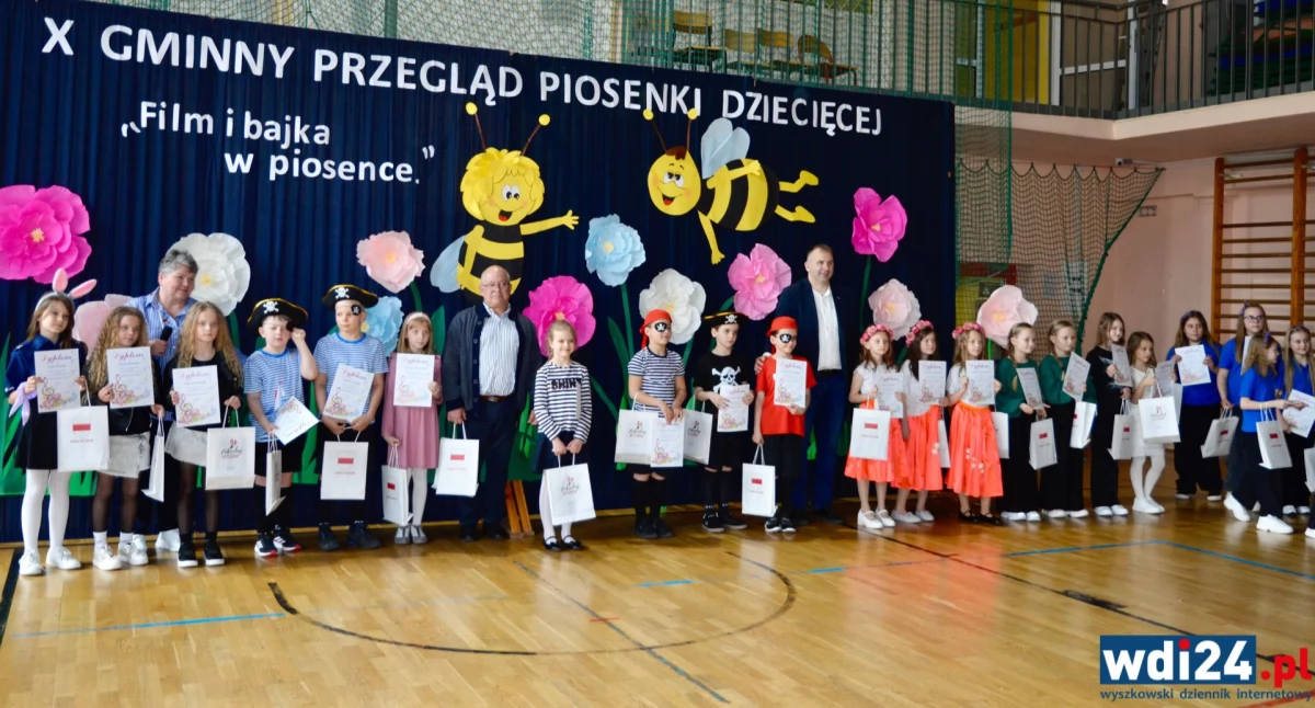 Kolorowo, bajkowo! Za nami X Gminny Przegląd Piosenki Dziecięcej [foto/wideo]