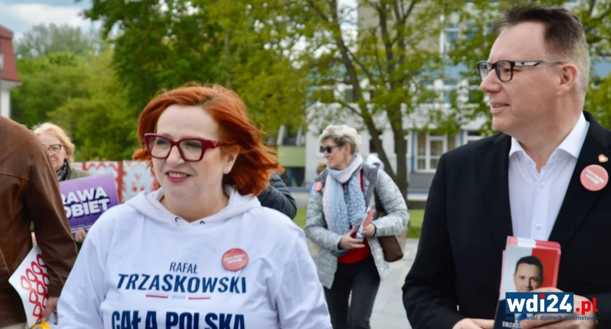 Spacer z posłem i emocje wyborcze na wyszkowskich ulicach [FOTO/WIDEO]