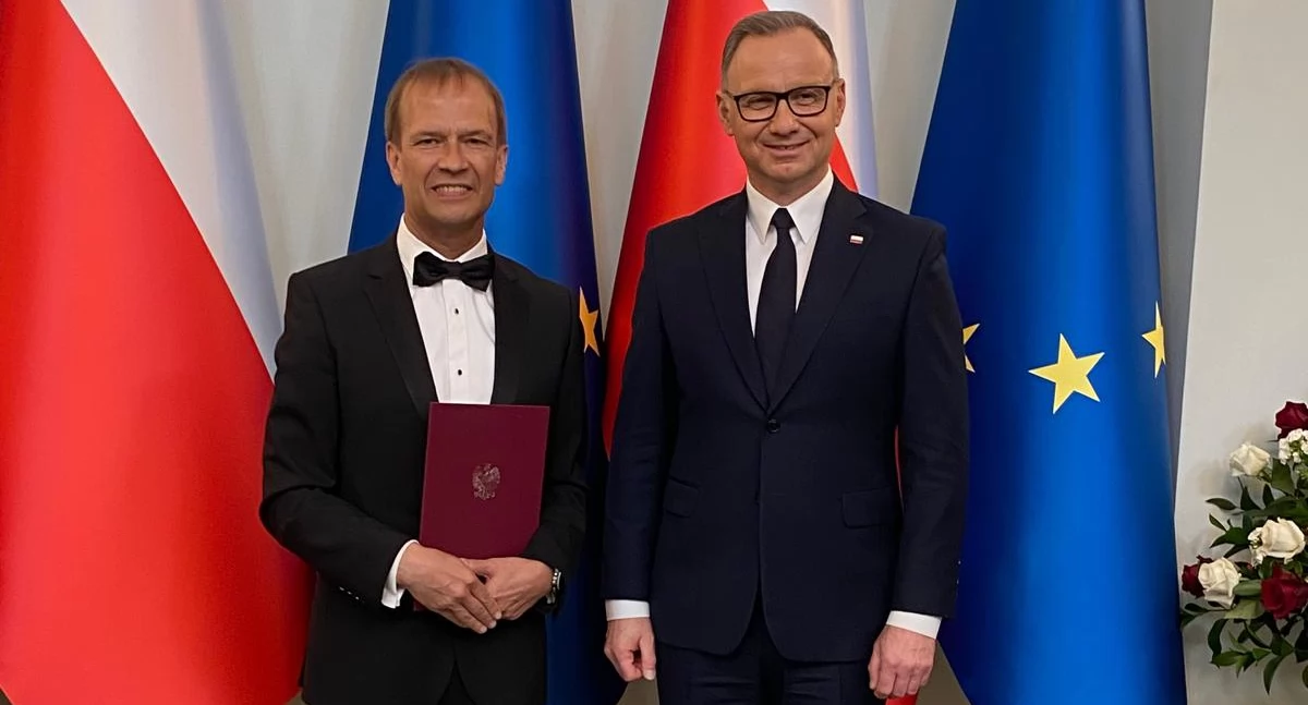 Prezydent RP Andrzej Duda wręczył dyplom nominacyjny na profesora  Robertowi Gajdzie
