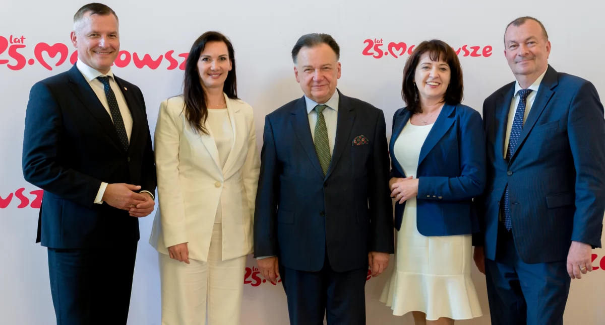 Zarząd województwa mazowieckiego z absolutorium