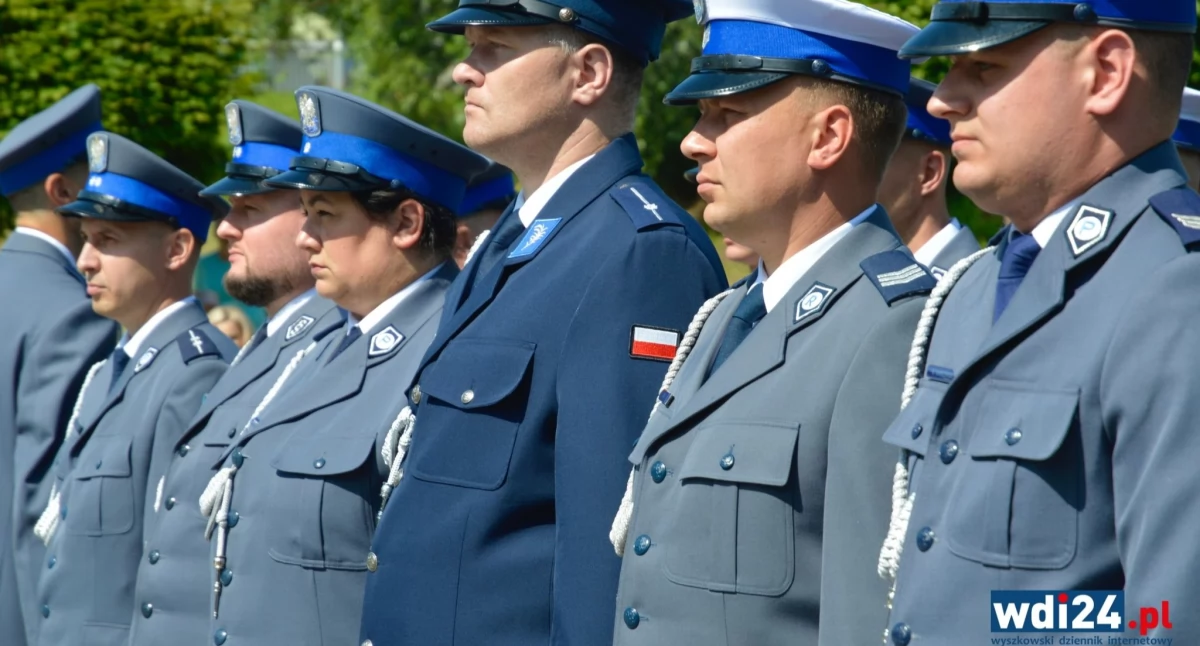 Powiatowe Święto Policji w Wyszkowie. Awanse, odznaczenia i słowa uznania