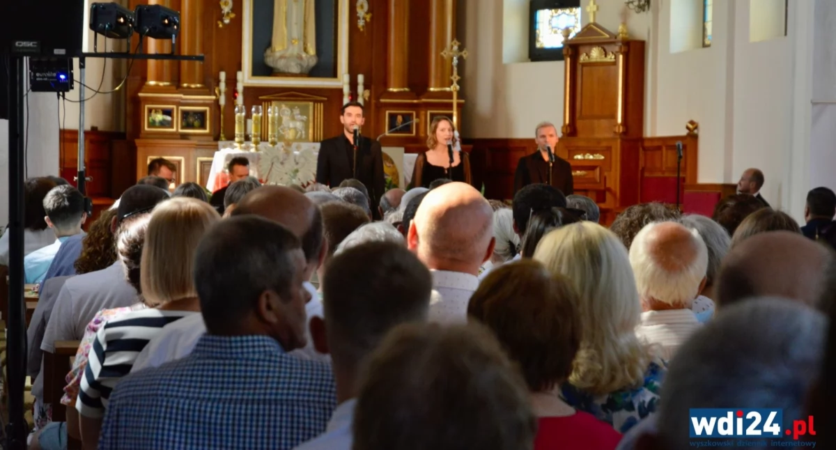 „Przez pokolenia niosły ducha oporu, jedności i miłości do ojczyzny” - koncert pieśni legionowych i ułańskich 