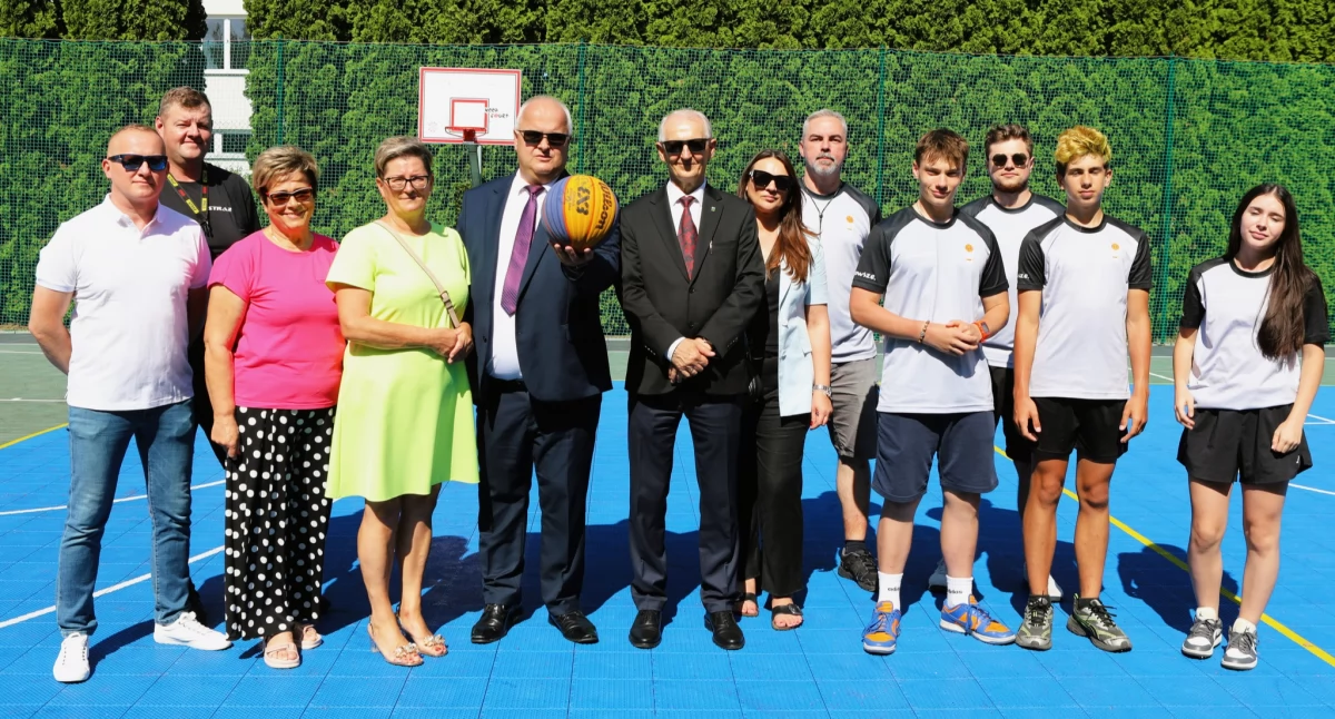 Piknik sportowo-rekreacyjny i Święto Wojska Polskiego w Brańszczyku [foto]