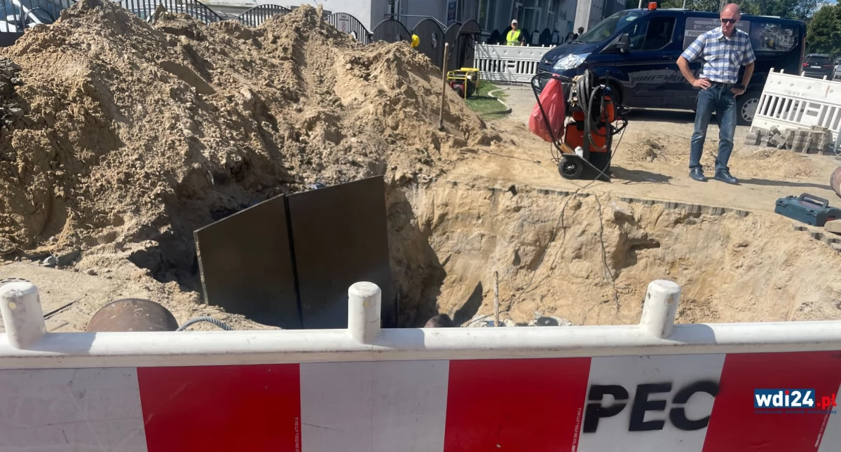 Awaria w systemie ciepłowniczym w Wyszkowie. Prace potrwają do późnych godzin