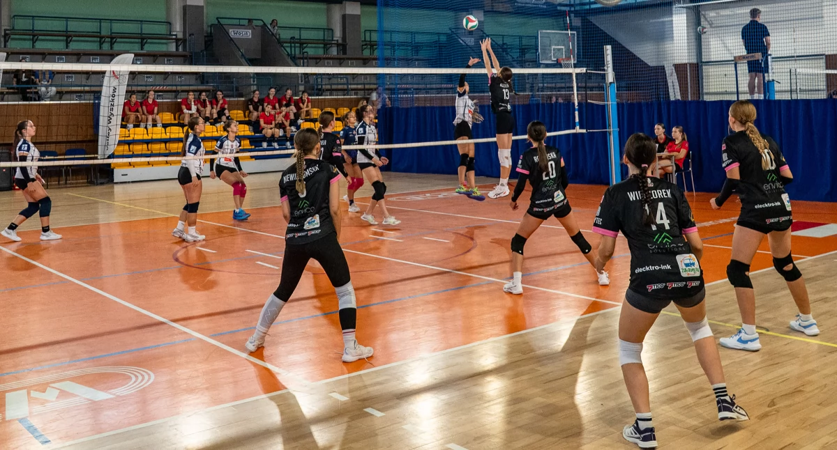 IV Ogólnopolski Turniej Młodziczek o Puchar UKS Volley Wyszków za nami