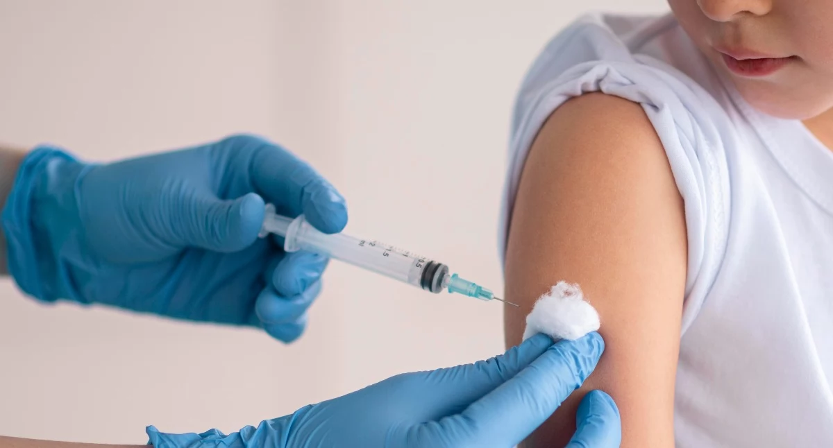 Trzy lata i 22 proc. Polacy szczepią dzieci przeciw HPV, ale do celu daleka droga 