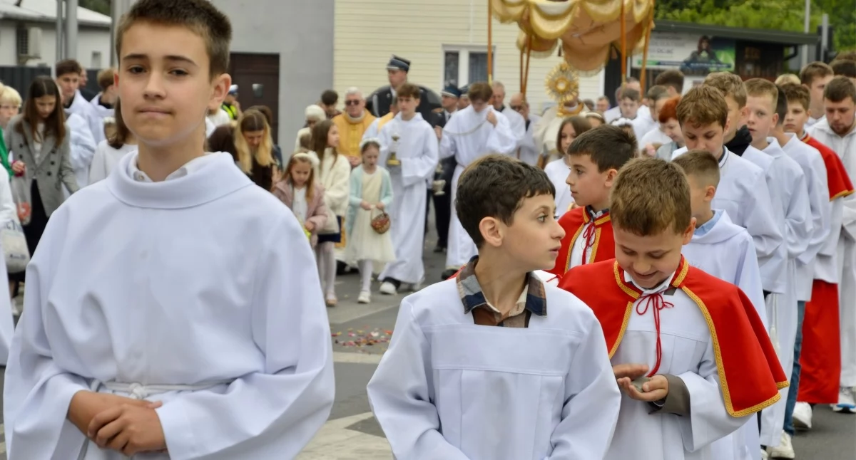 Boże Ciało w Wyszkowie. Tłumy wiernych przeszły ulicami miasta