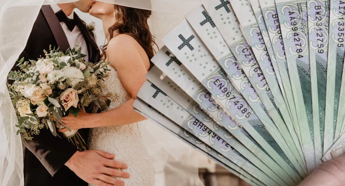 Badanie nie pozostawia złudzeń. Gotówka dominuje wśród prezentów ślubnych od świadków i najbliższej rodziny
