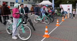 Odblaski, kaski i dobra zabawa - o bezpieczeństwie w Dzień bez Samochodu 