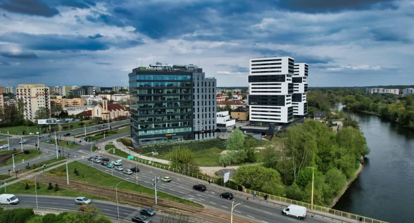 Bydgoszcz zyskuje miliony na drogi! Jak zmieni się codzienne życie mieszkańców?