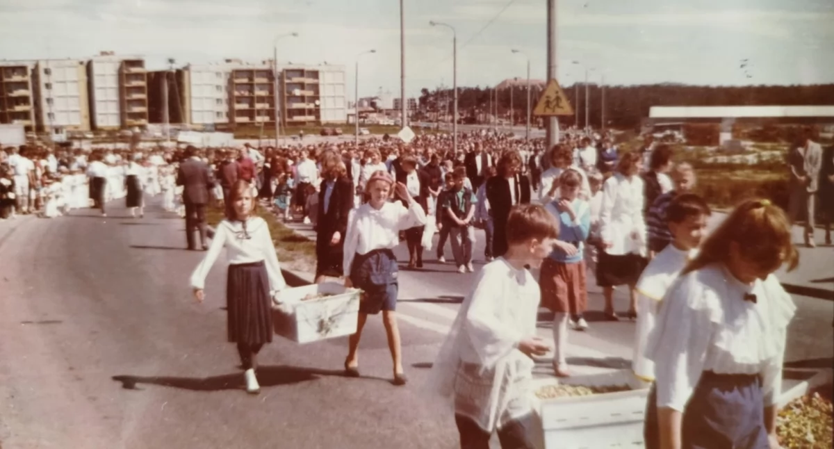 Mieszkańcy otwierają albumy – Fordon lat 90. stanie się częścią nowej książki