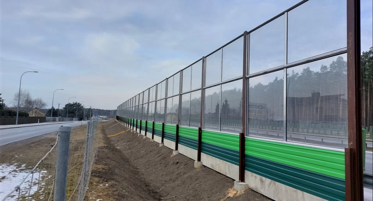 Hałas na S10 pod kontrolą? Nowe ekrany akustyczne w regionie Bydgoszczy – skuteczna ochrona przed hałasem