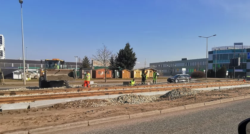 Tramwaje wracają na rondo Toruńskie szybciej, niż zakładano – ruch już w kwietniu?