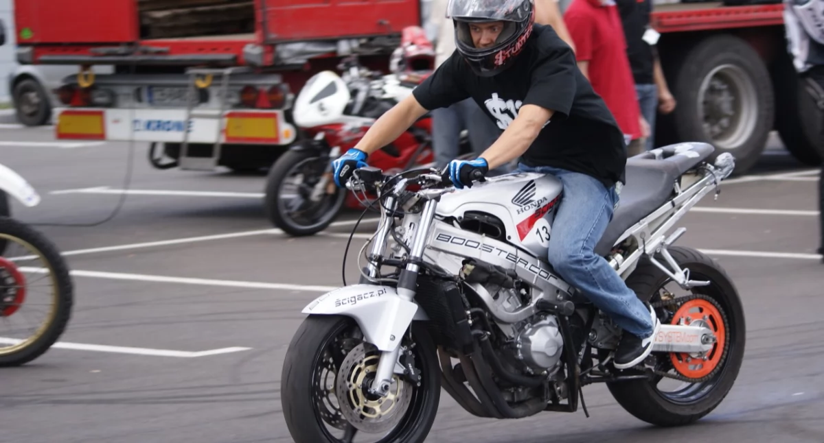Sezon motocyklowy w Bydgoszczy rusza pełną parą – czy wszyscy są gotowi na wzajemny szacunek?