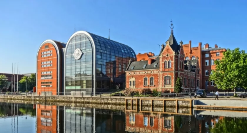 Bydgoska perła architektury na sprzedaż! Pałacyk Lloyda szuka nowego właściciela