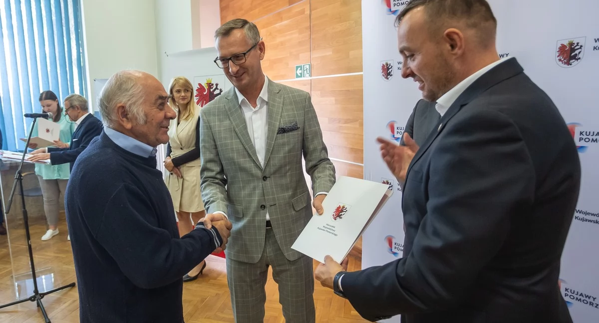 Co łączy pszczoły i Bydgoszcz? Działania regionu, by nie stracić równowagi w przyrodzie