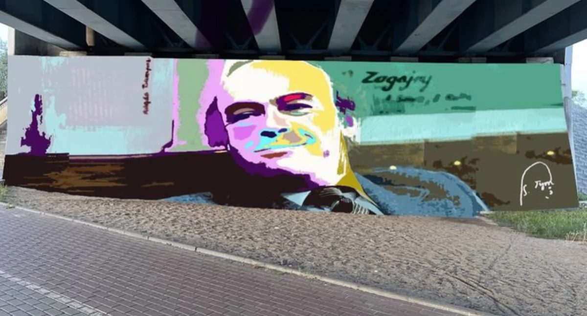 Portret Stanisława Tyma pod Wiaduktem Niepodległości. Nowy mural zmienia okolice ul. Artyleryjskiej