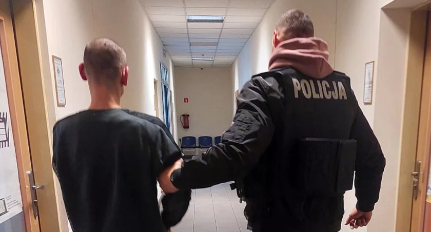 Bydgoszcz: 34-latek z 12 zarzutami włamań i kradzieży