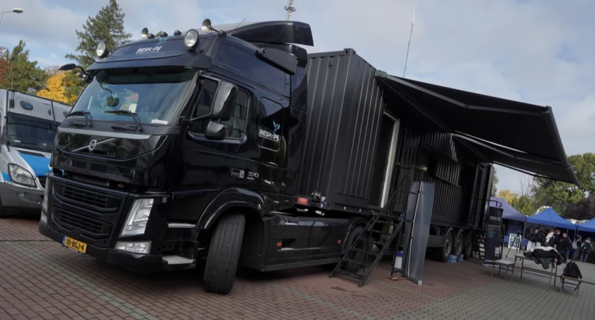 Escapetruck w Bydgoszczy: 3 scenariusze o handlu ludźmi