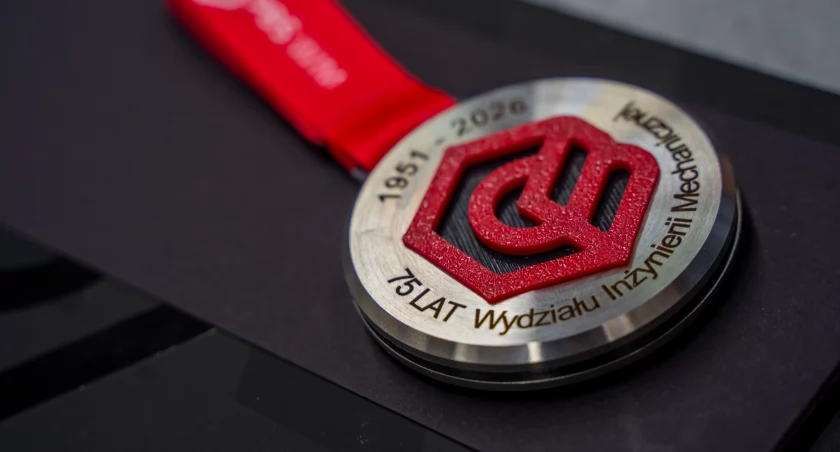 75 lat Wydz. Inż. Mechanicznej. Doktorat dla prof. Gawlika