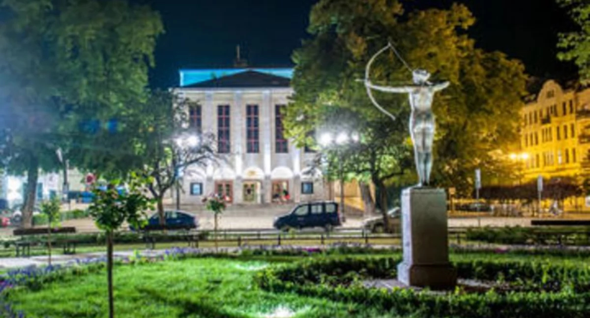 Teatr Polski w Bydgoszczy: Prapremiery 7–21 XI i dreszcze 30 X