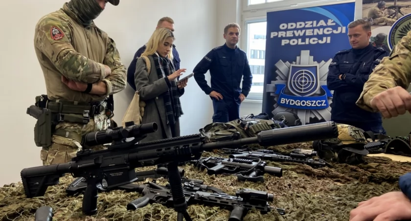 Bydgoska komenda otworzyła drzwi: rekrutacja bez tajemnic