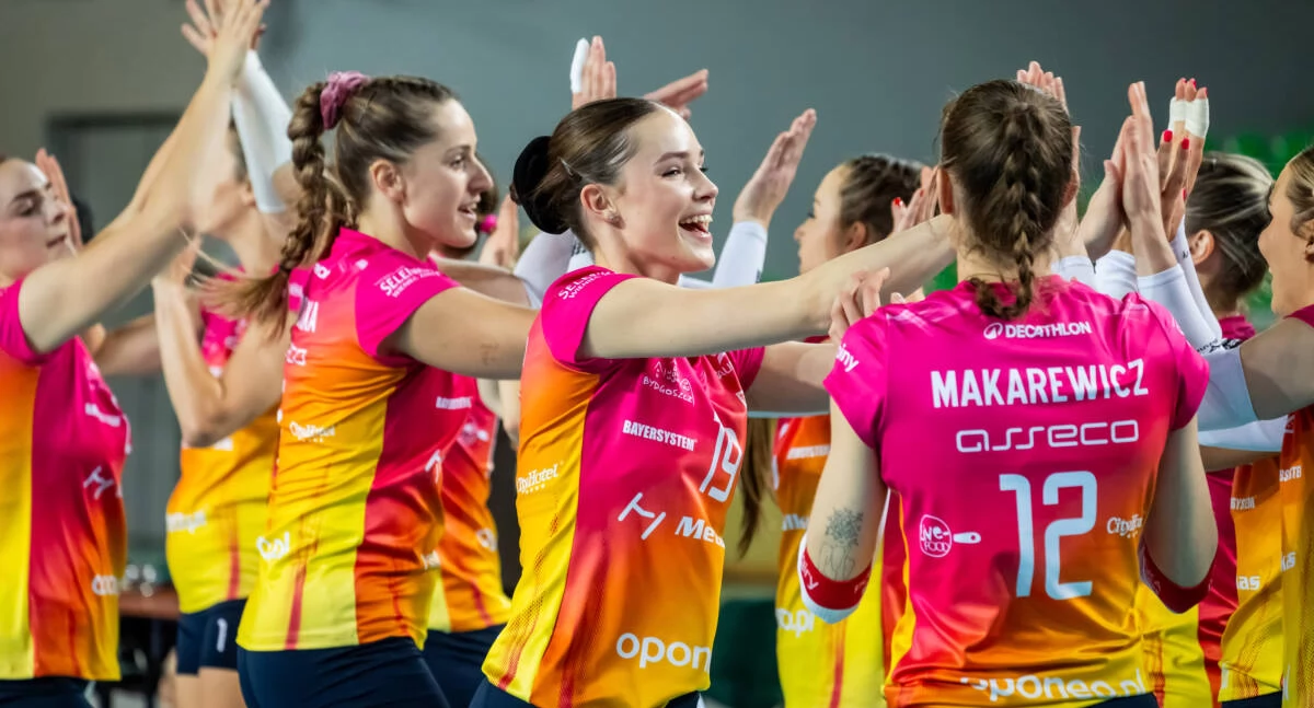 Metalkas Pałac wraca z Mielca z 3:0 i pełną pulą
