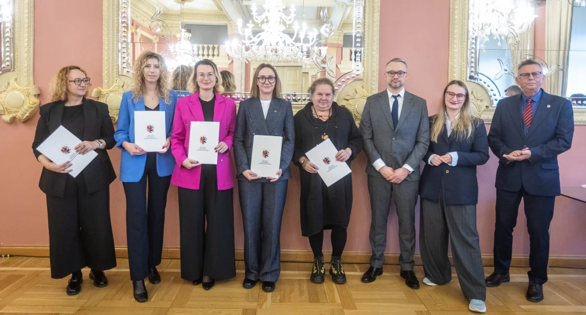 150 tys. zł dla biblioteki PBS. Umowa odebrana!