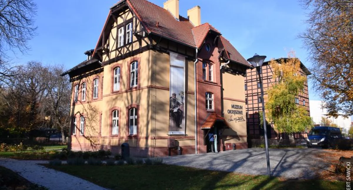 Wyspa Młyńska w remoncie: Mennica 2 i 7, ścieżki i światło