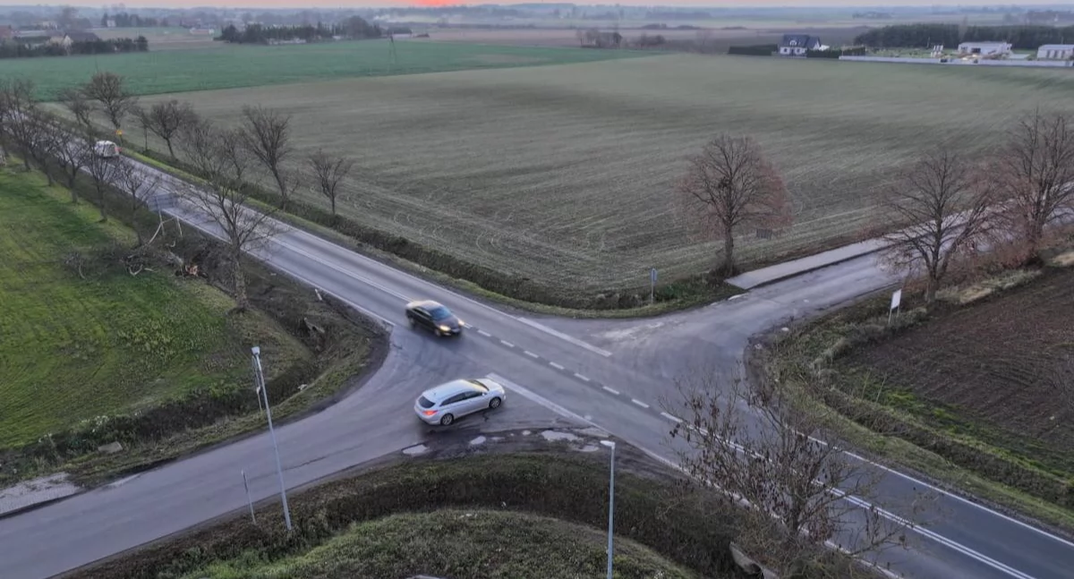 Dron nad DK62 w Broniewku. STOP kosztował 300 zł i 8 punktów