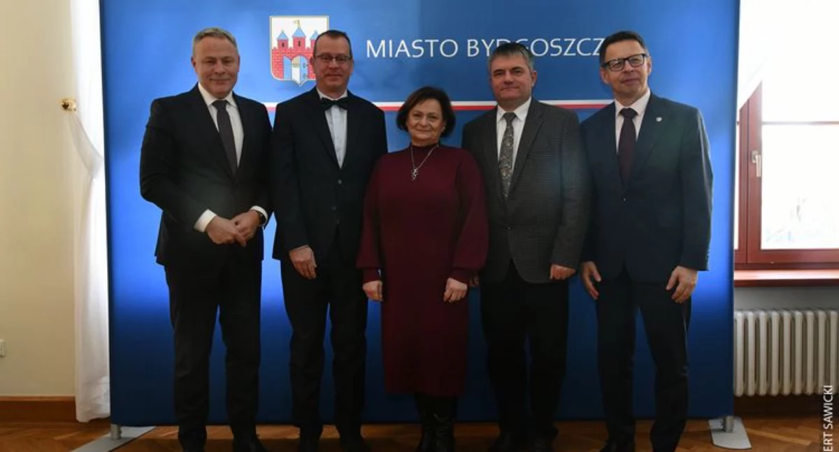 Nowi profesorowie UKW i Akademii Muzycznej. Gratulacje w ratuszu