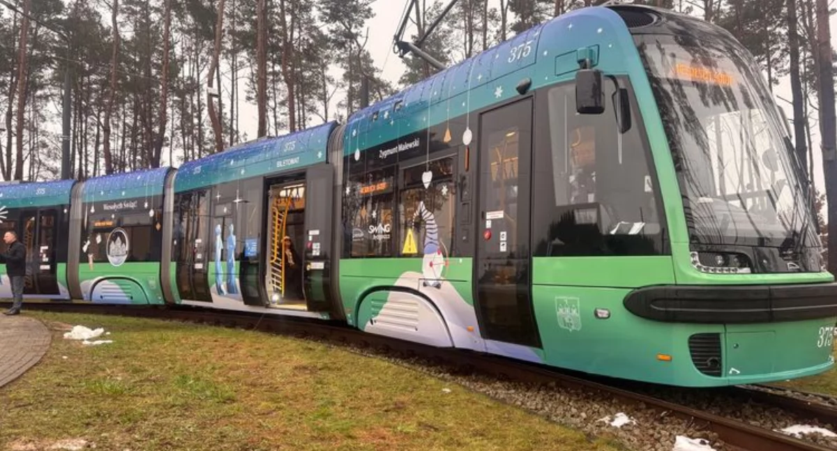 Świąteczny tramwaj w Bydgoszczy. Rozkład i trasy na weekend