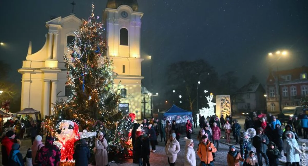Wigilia pod Gołym Niebem w Starym Fordonie. Program i scena na Rynku