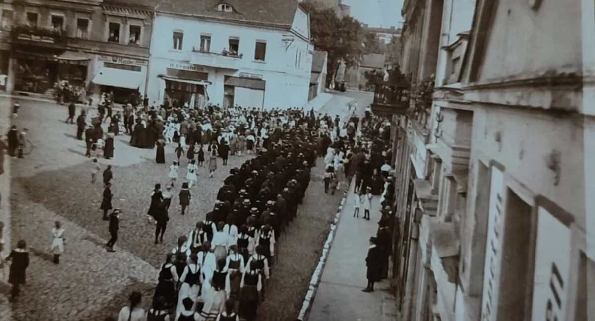 Koronowo szuka starych zdjęć. TMZK szykuje album na 50‑lecie