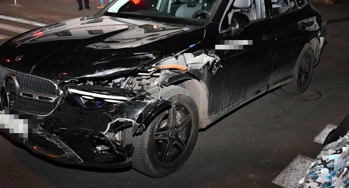 Rozbój w Kruszwicy: 36-latek z nożem przejął mercedesa