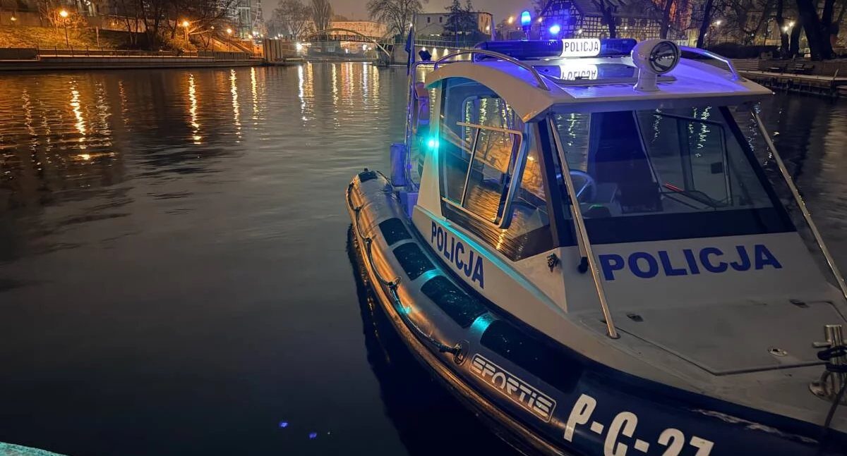 Akcja ratunkowa na Rybim Rynku. 63-latek wyciągnięty z Brdy