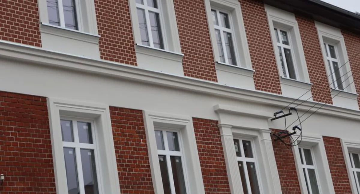 Staroszkolna 5 po metamorfozie: kamienica urosła o piętro