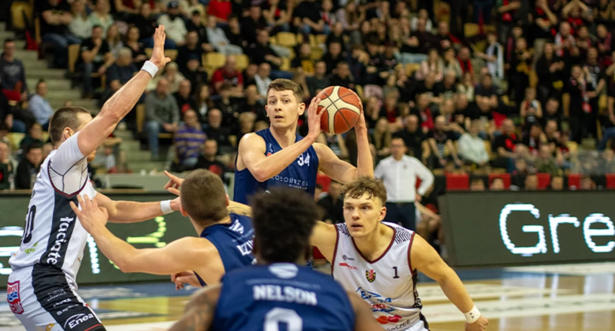 Enea Abramczyk Astoria 76:66 z Kotwicą. 19. zwycięstwo