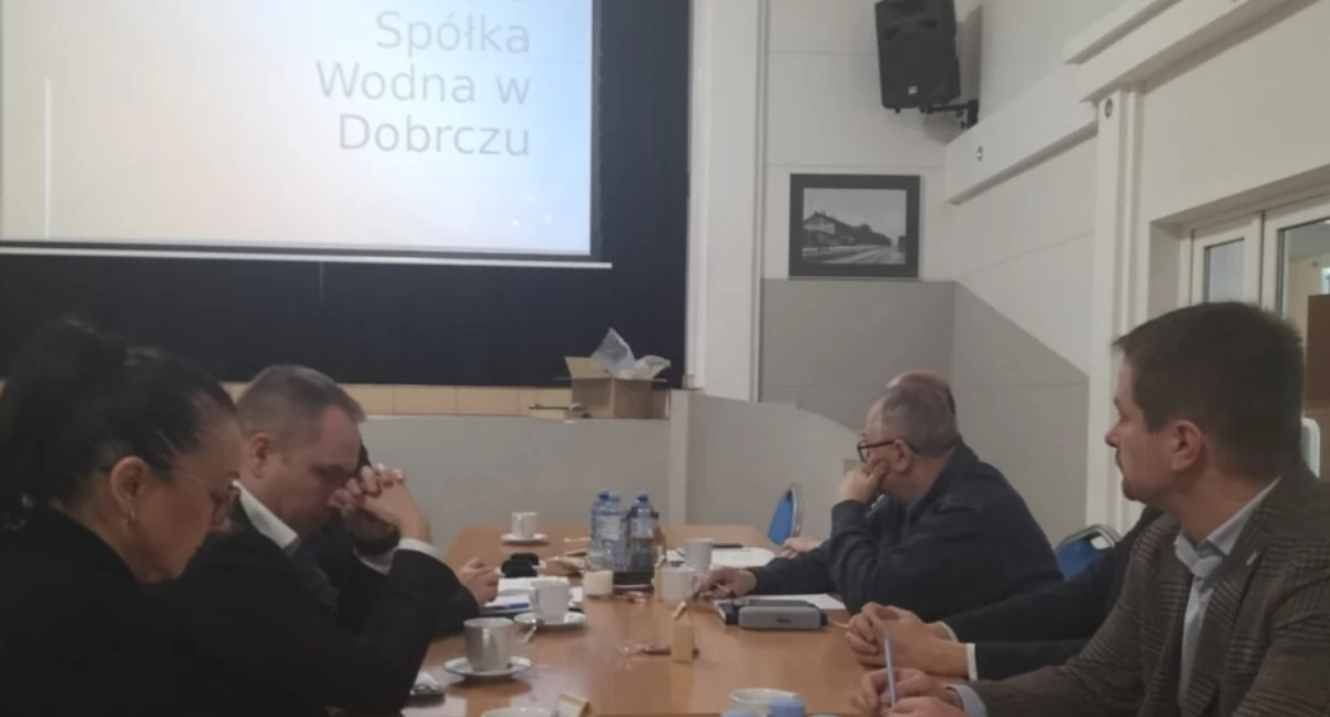 Dobrcz: renowacja rowów melioracyjnych w Kozielcu i Suponinie po dotacji