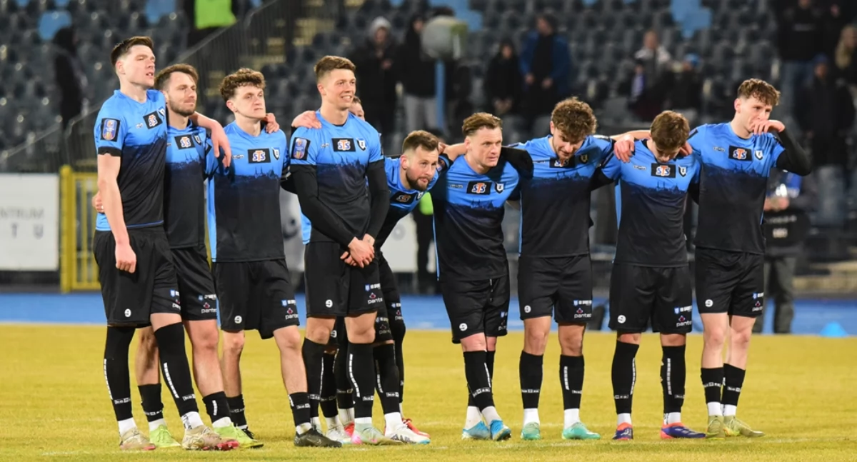 Zawisza Bydgoszcz: półfinał po 5:4 i 2:0 w lidze. Piątek 18:00
