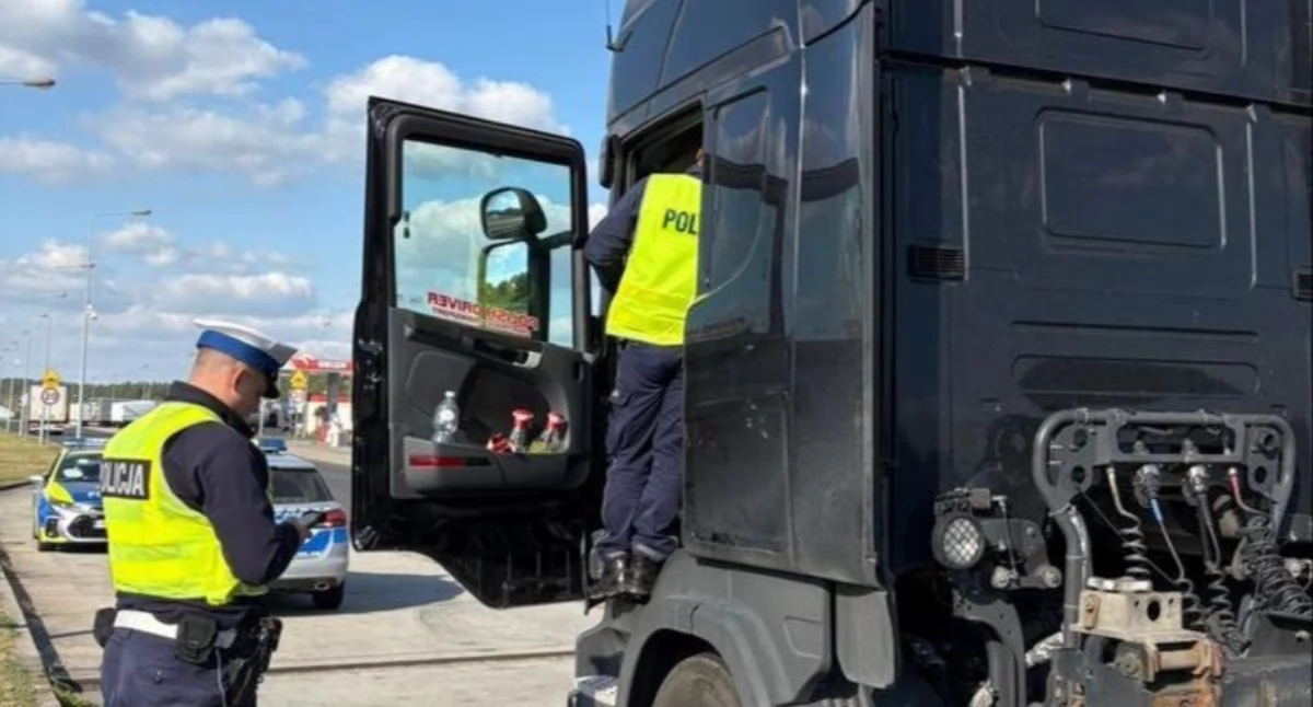 Wyścig słoni na A1 pod Aleksandrowem Kujawskim. Kontrole policji