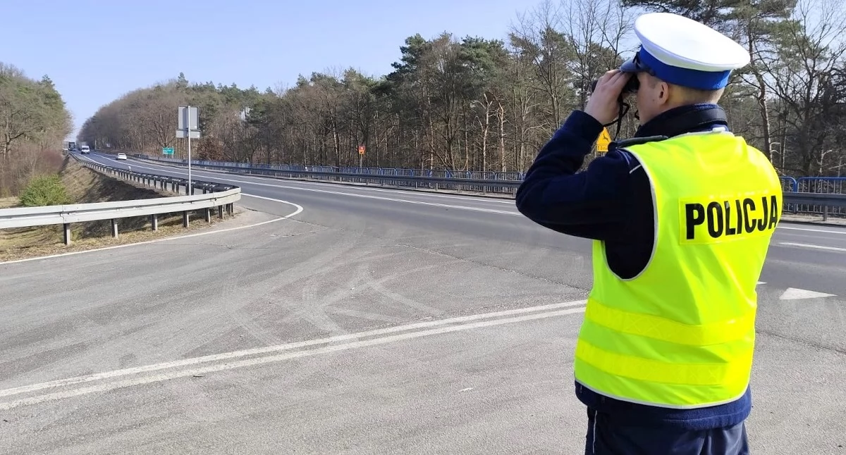 Kontrole telefonów kierowców Świecie: 87 kontroli, 8 wykroczeń