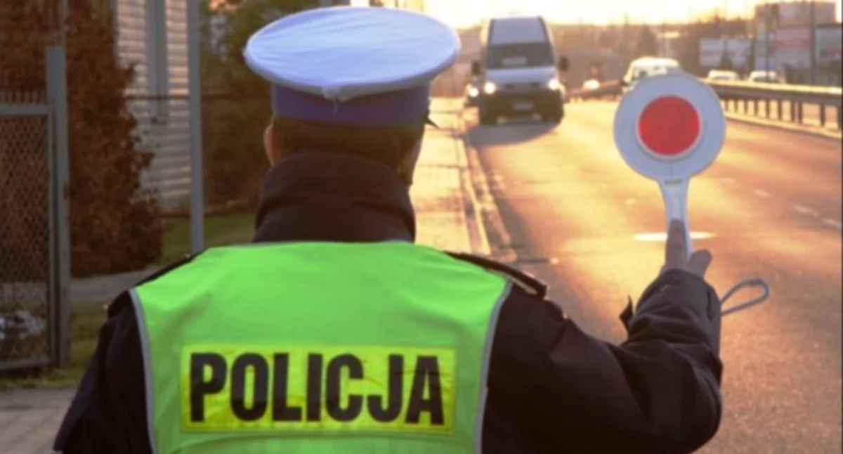 Utrata prawa jazdy w Skępem: 106 km/h przy „50”, mandat 1500 zł
