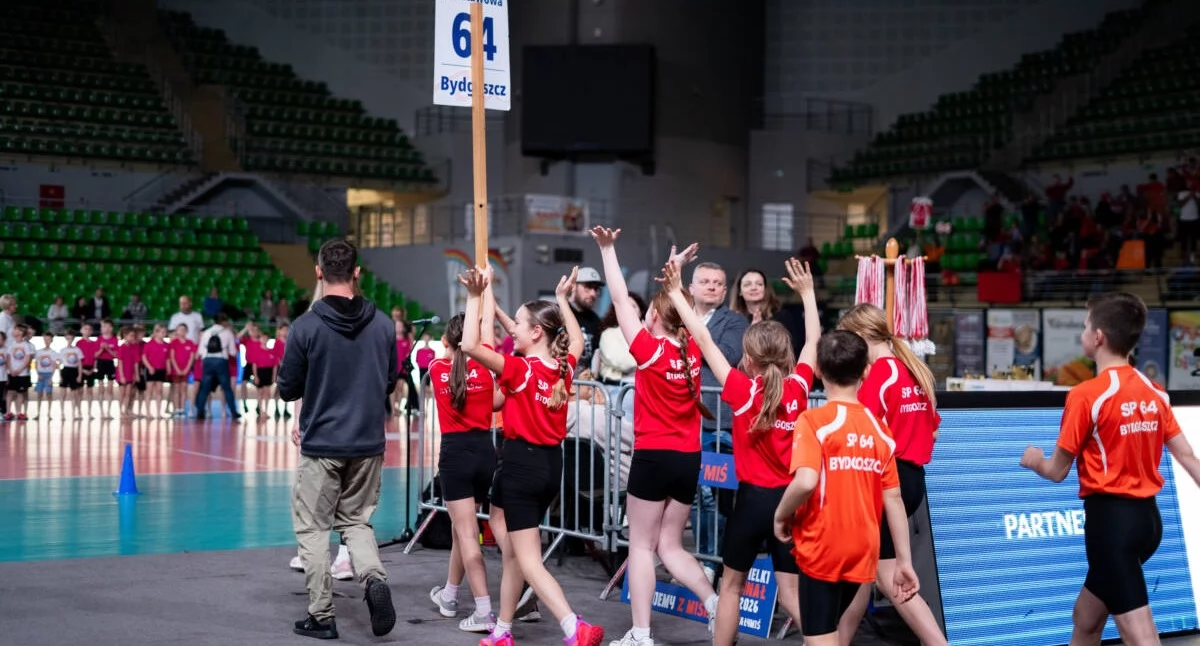 Biały Miś Bydgoszcz 2026: SP 16 wygrywa finał, 106 pkt