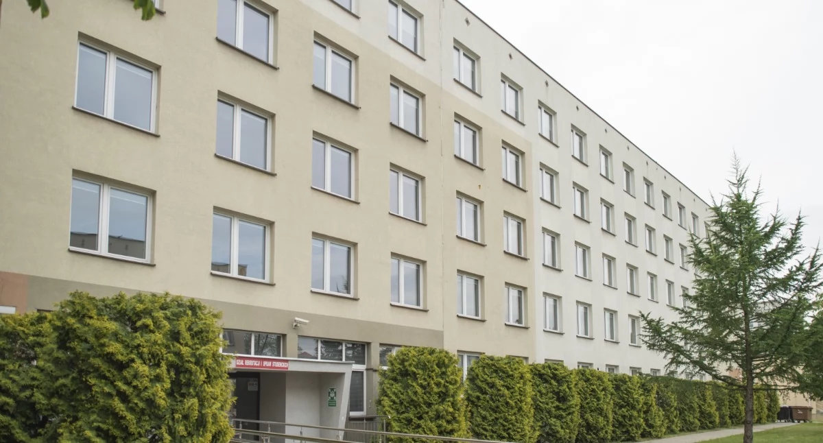Modernizacja domów studenckich w Bydgoszczy: Romek i Atomek