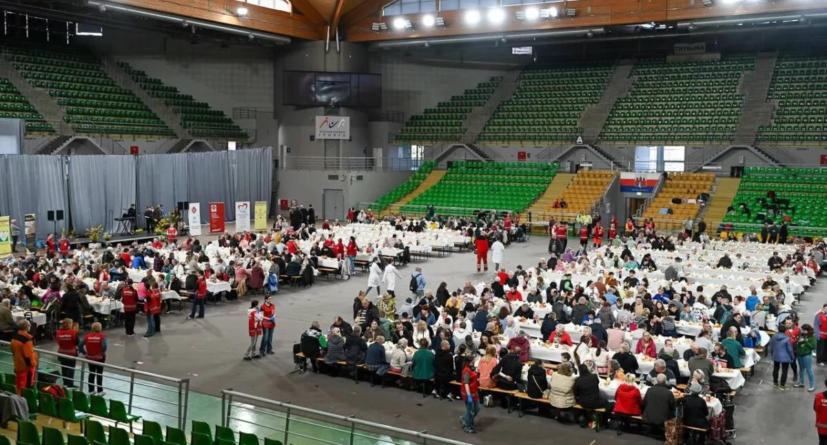 Wielkanocne śniadanie w Bydgoszczy. 1200 osób w hali