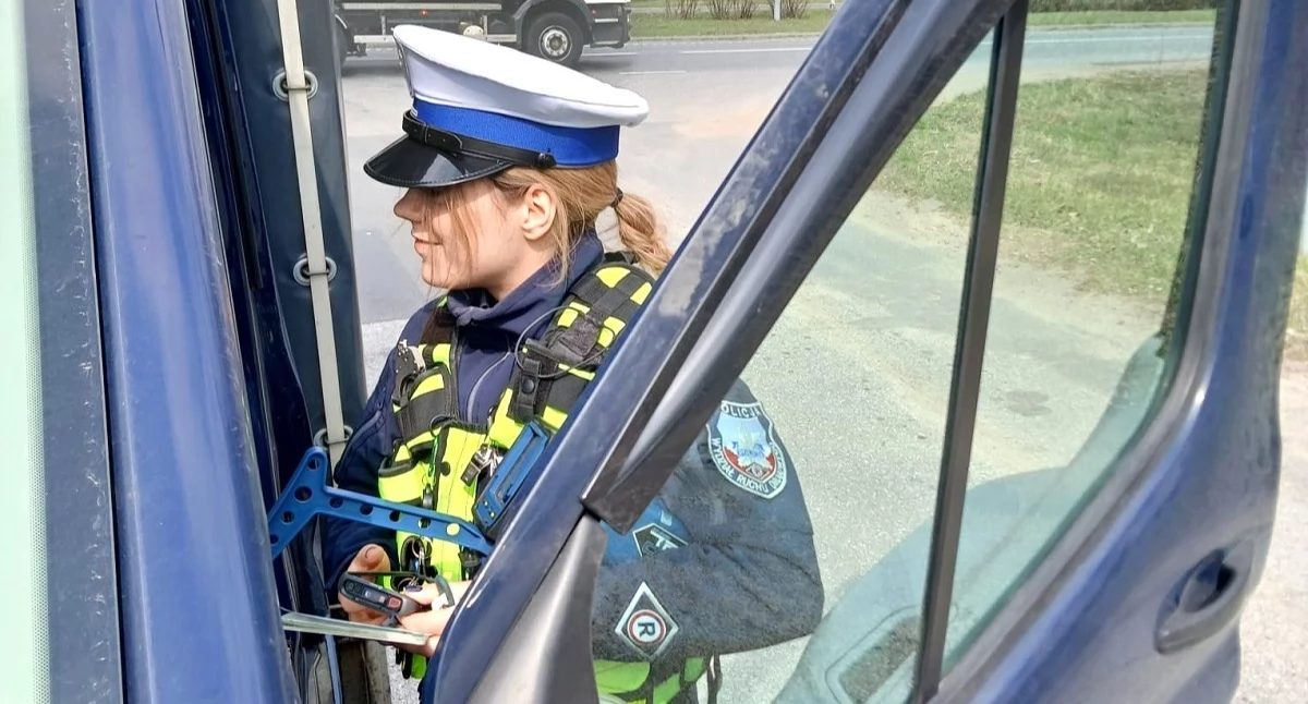 Dzień Grzeczności za Kierownicą w Świeciu 5.04. Apel policji